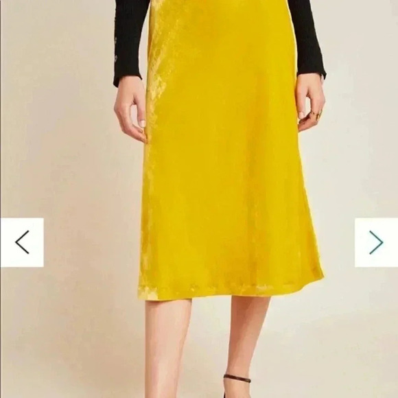 Anthropologie Maeve Kelly Velvet Skirt - Picture 3 of 4